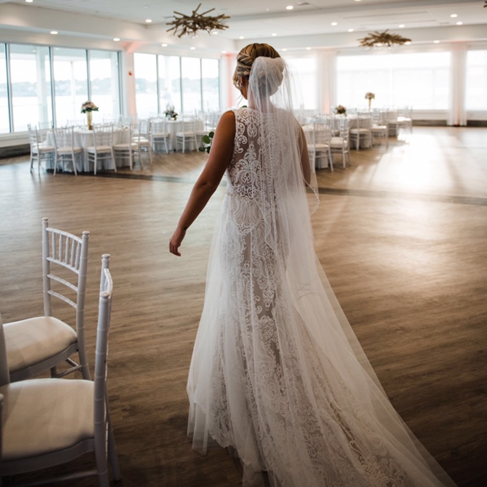 Crystal seed bead, & pearl trimmed fingertip Veil